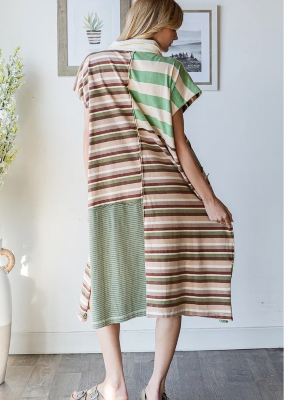 ❤️ OLI AND HALI “ MADRID” OLI & HALI STAR AND PEACE PATCH STRIPE TEE DRESS - Picture 5 of 5